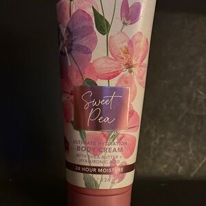 Sweet Pea Ultimate Hydration Body Cream